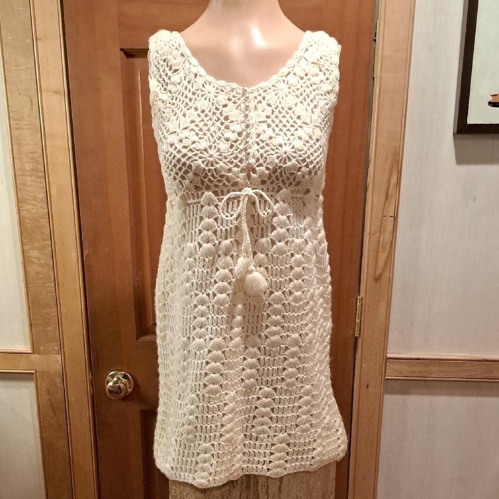 Wayne Rogers 1970s Vintage Crochet Mini Dress with Tie Waist S